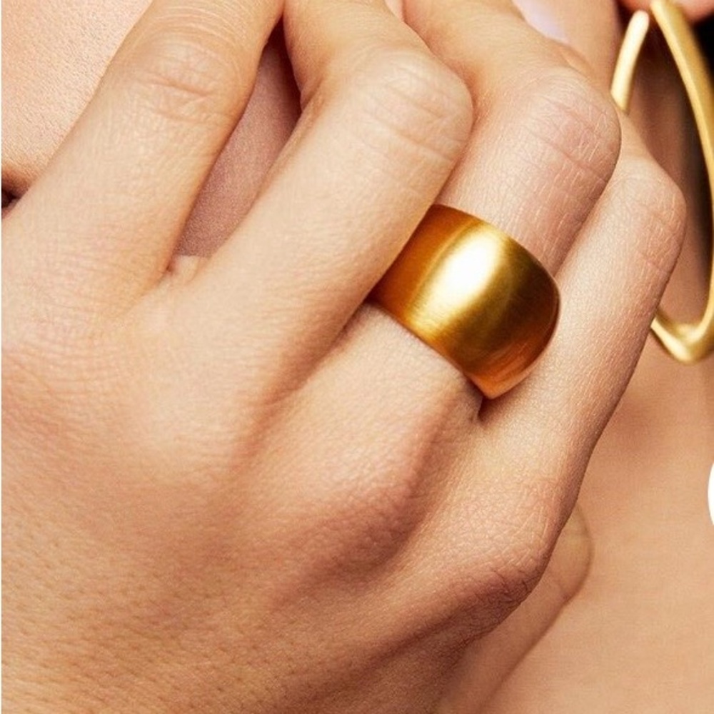 🔥🆕🔥 DEAN DAVIDSON Brushed 22K Gold Dome Statement Ring - Size 9 - Picture 6 of 6